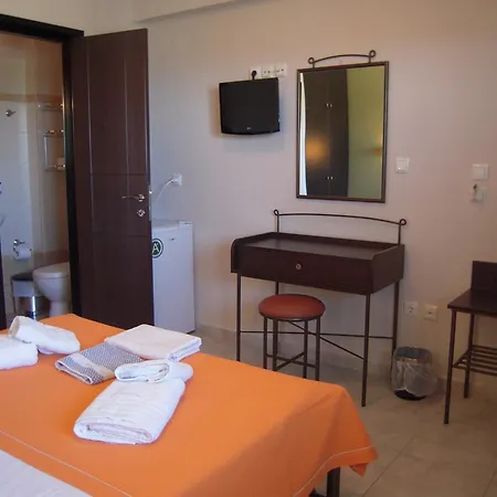 Otel Agnanti Studios Afytos