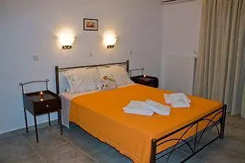 Otel Agnanti Studios 3*