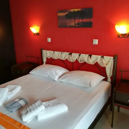 Agnanti Studios Otel 3*